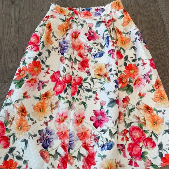 Romeo and Juliet skirt - Picture 1 of 2